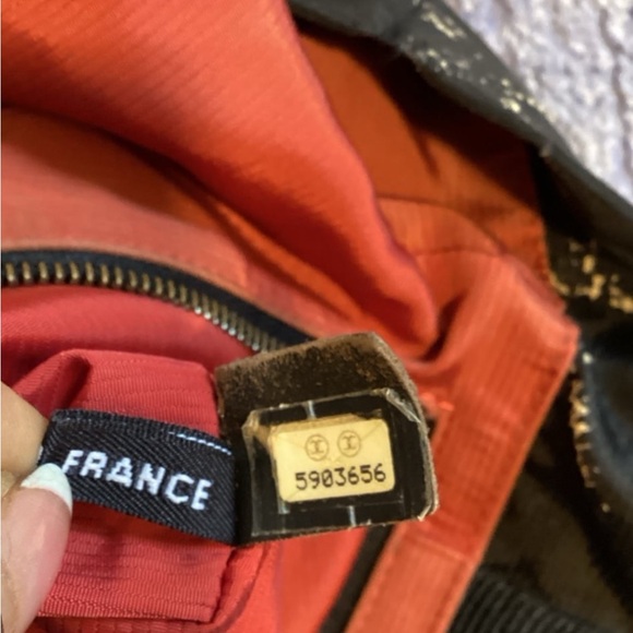 Authentic Chanel handbag - Picture 12 of 12